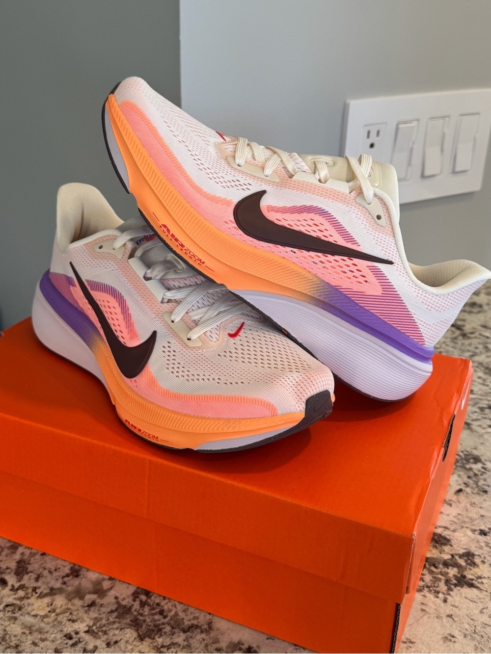 Nike Women’s Pegasus 42 - Picture 2 of 6